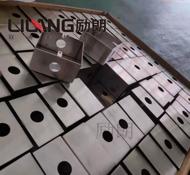 86不銹鋼接線(xiàn)盒